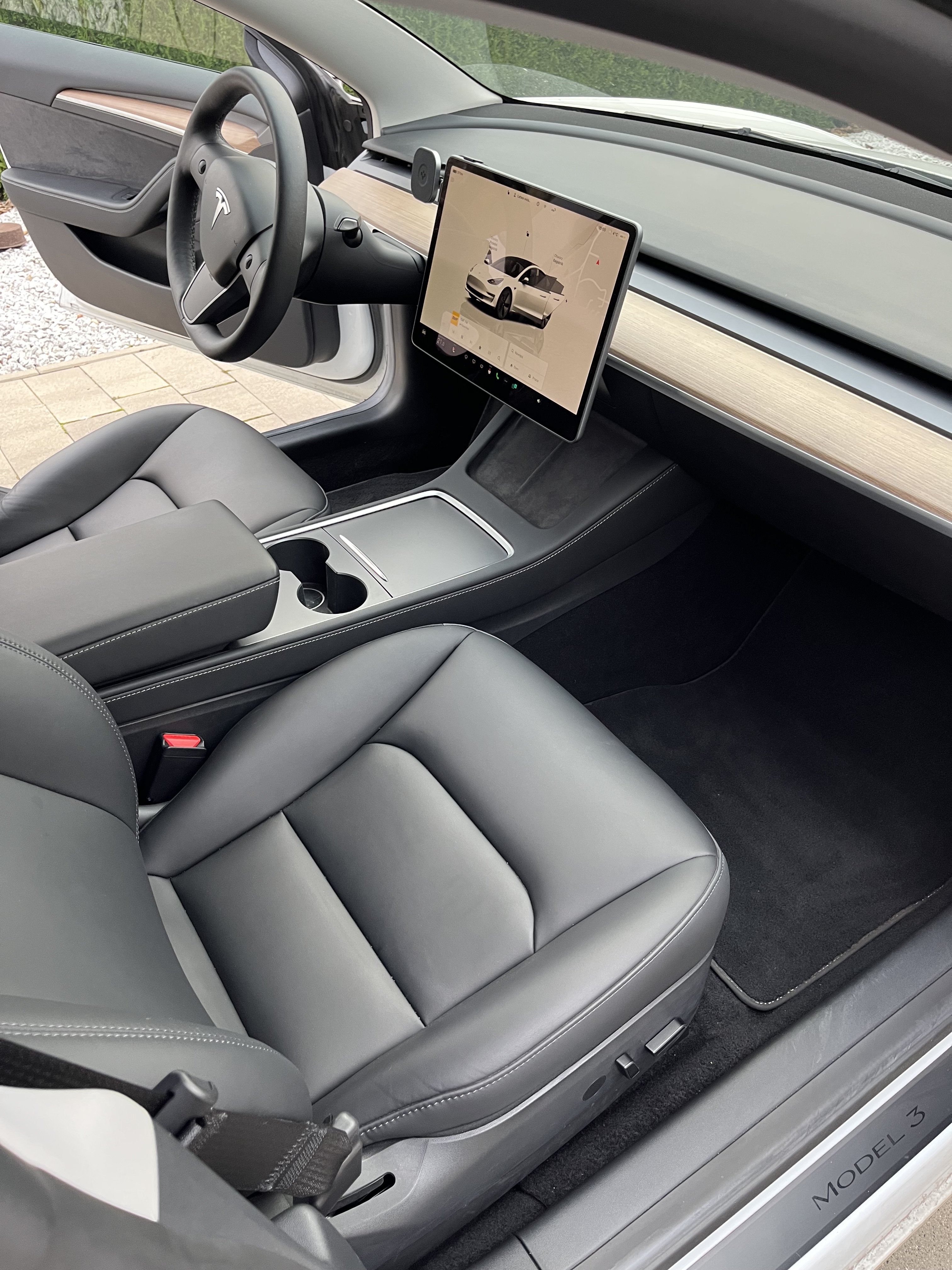 Interior_3.jpg