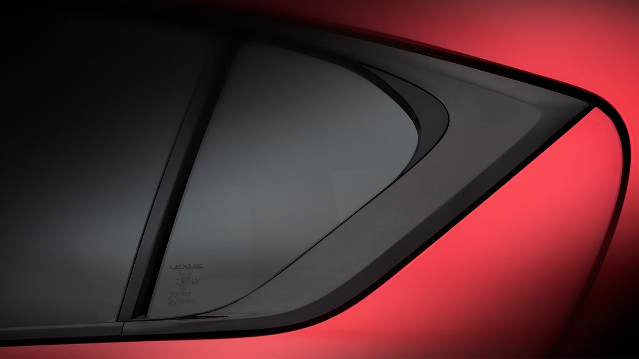 Lexus - premiera 22.02 godz 17.jpg