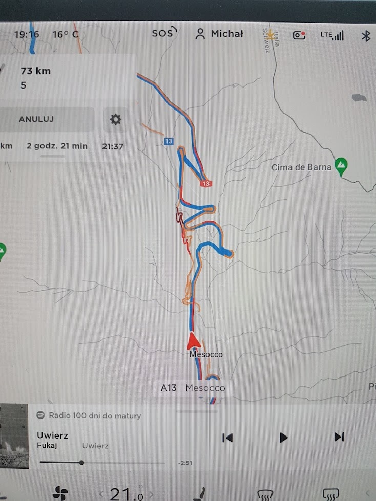 nawigacja_tesla.jpg