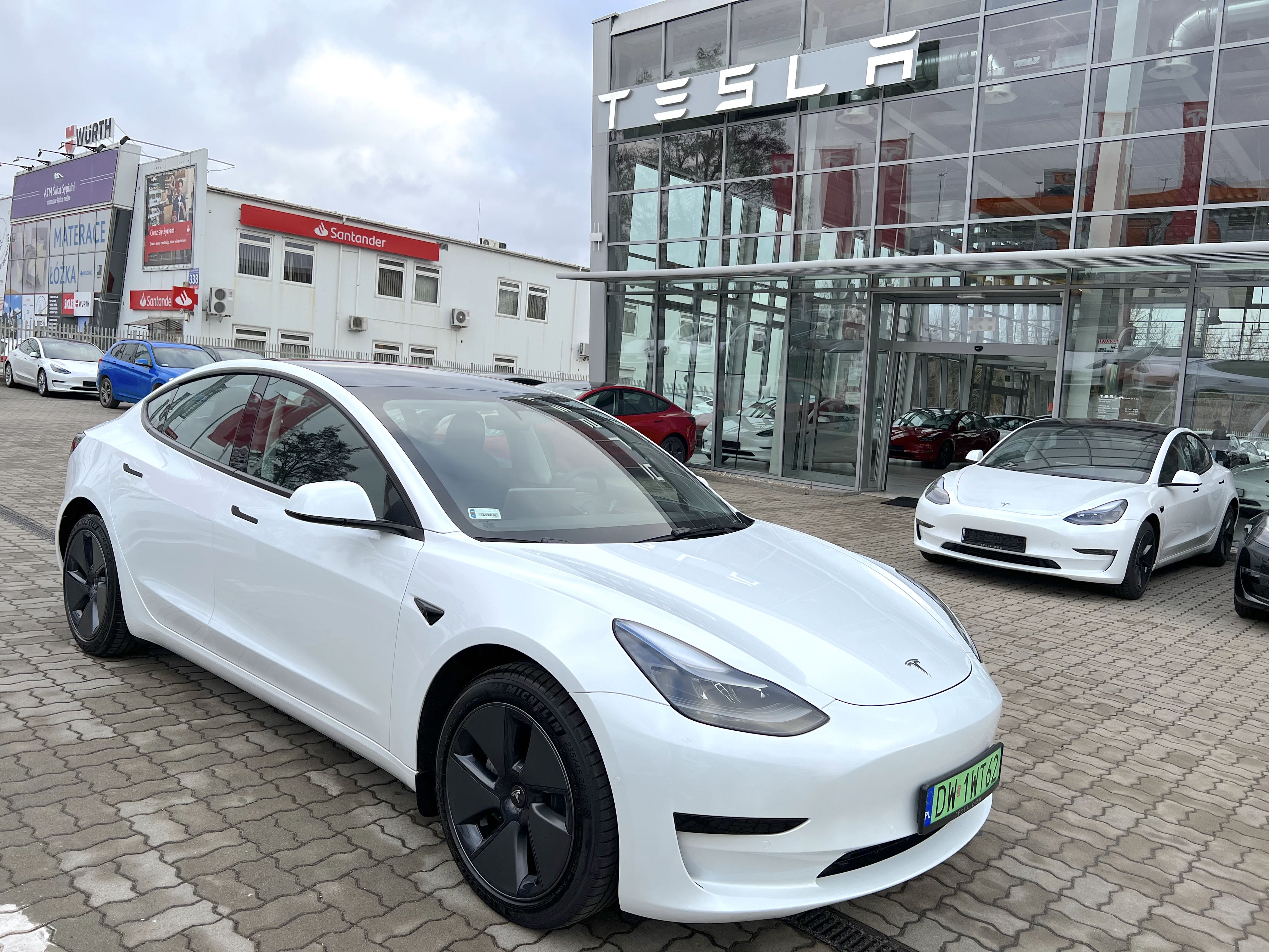 tesla.jpg