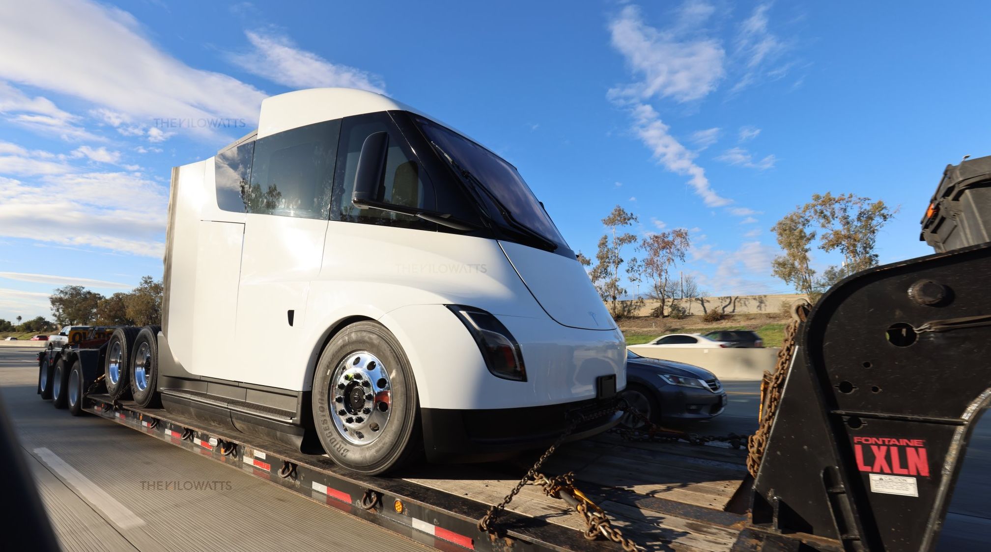 Tesla Semi.jpg