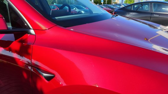 tesla_red_D.jpg