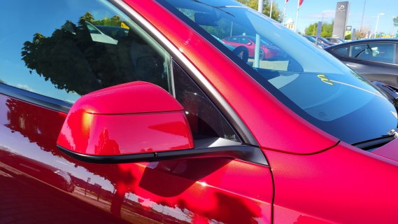 tesla_red_E.jpg