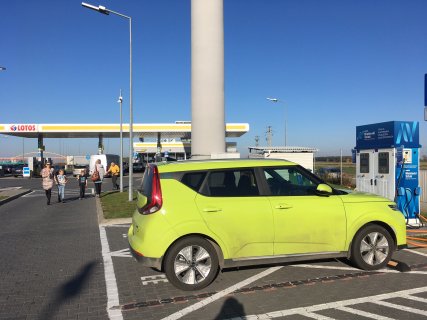 e-Soul_64kWh-NiebieskiSzlak-3b.JPG