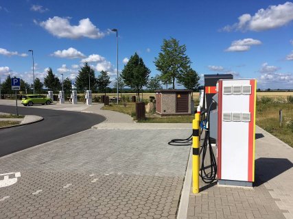 e-Soul_64kWh_-_Prora23_(1280_x_1024).jpg